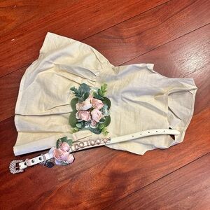 Dog “Bridesmaid”/“flower girl” Wedding attire w/ matching collar